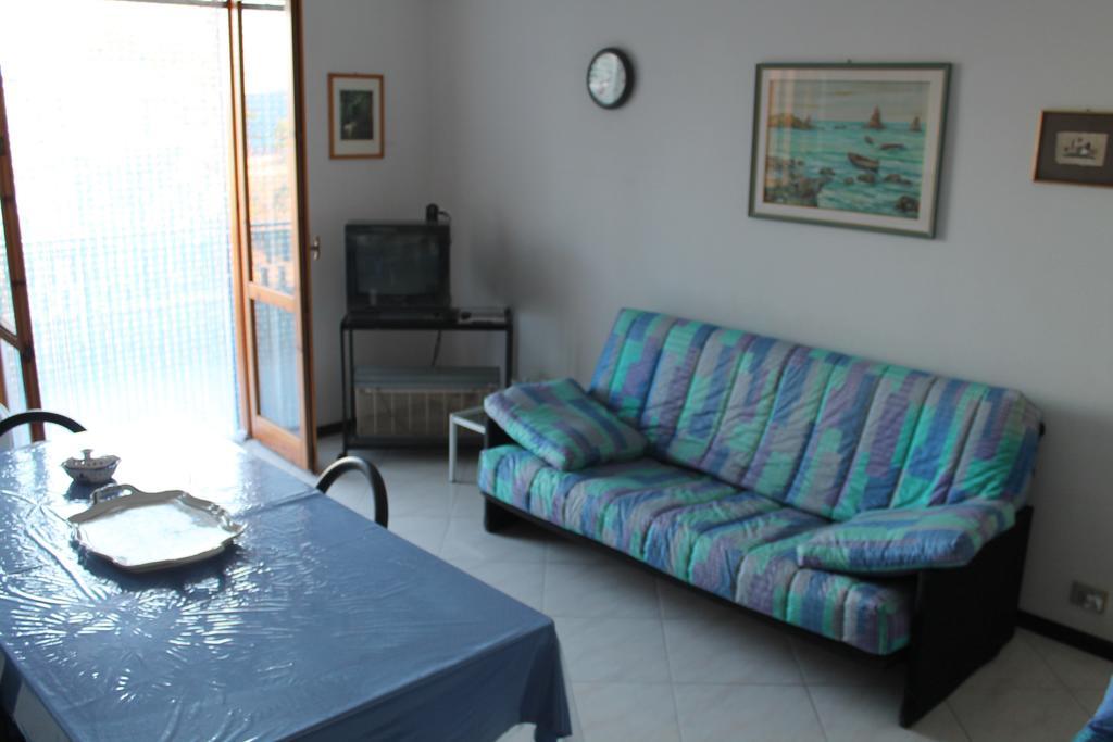 Casa Vacanze Mascali 리포스토 외부 사진